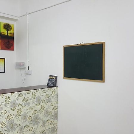 Stay Tuned Кучінг Екстер'єр фото